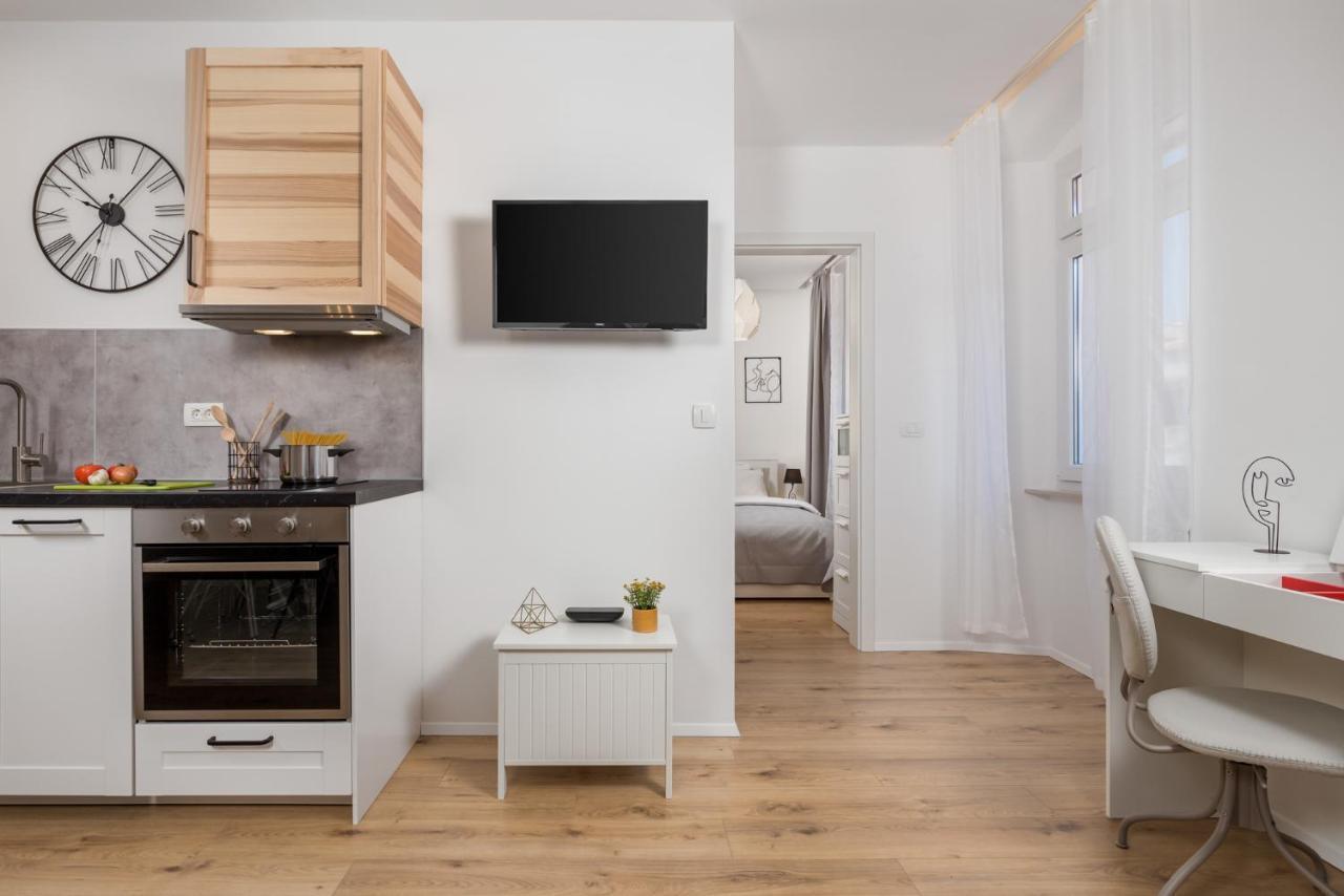 Cozy On Korzo Apartments 리예카 외부 사진