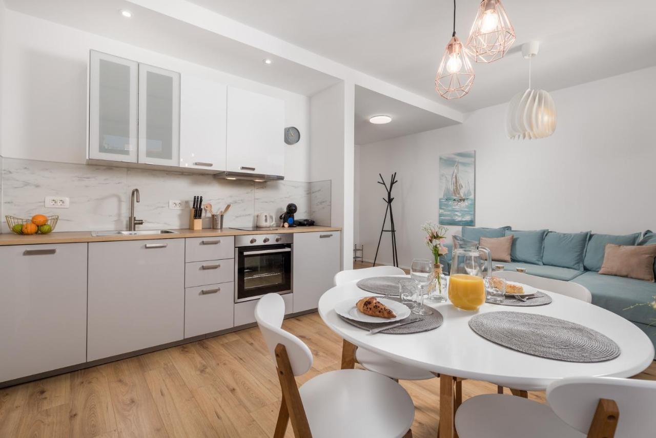 Cozy On Korzo Apartments 리예카 외부 사진